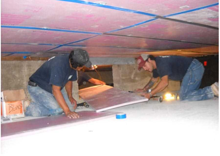 Drying Out a Waterfront Crawlspace